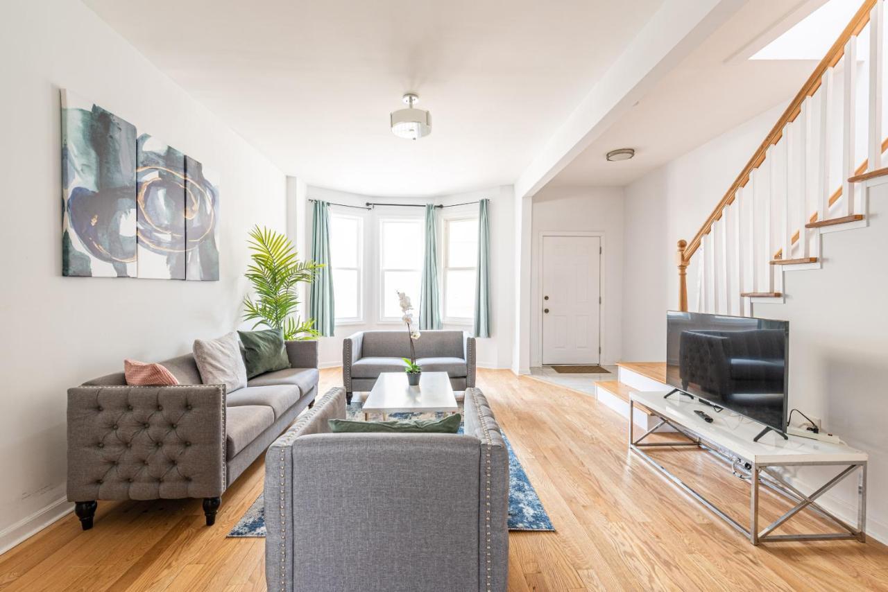 Villa Tranquil Town House With Parking And Laundry - Just 25 Minutes To Time Square! à Jersey City Extérieur photo