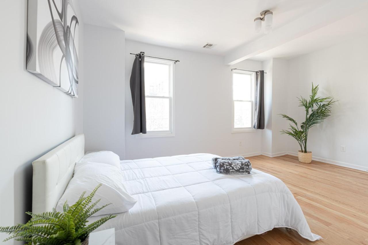 Villa Tranquil Town House With Parking And Laundry - Just 25 Minutes To Time Square! à Jersey City Extérieur photo