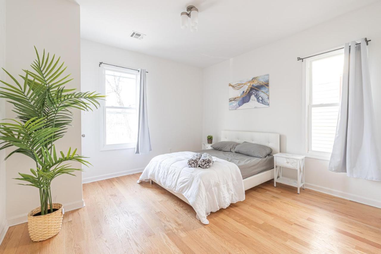 Villa Tranquil Town House With Parking And Laundry - Just 25 Minutes To Time Square! à Jersey City Extérieur photo