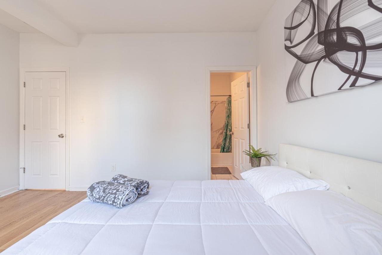 Villa Tranquil Town House With Parking And Laundry - Just 25 Minutes To Time Square! à Jersey City Extérieur photo