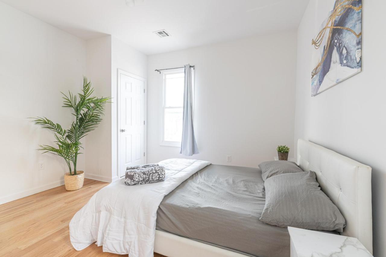 Villa Tranquil Town House With Parking And Laundry - Just 25 Minutes To Time Square! à Jersey City Extérieur photo